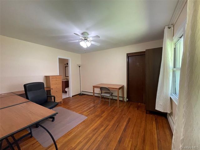 4 Cornwallis Road, East Setauket, NY 11733