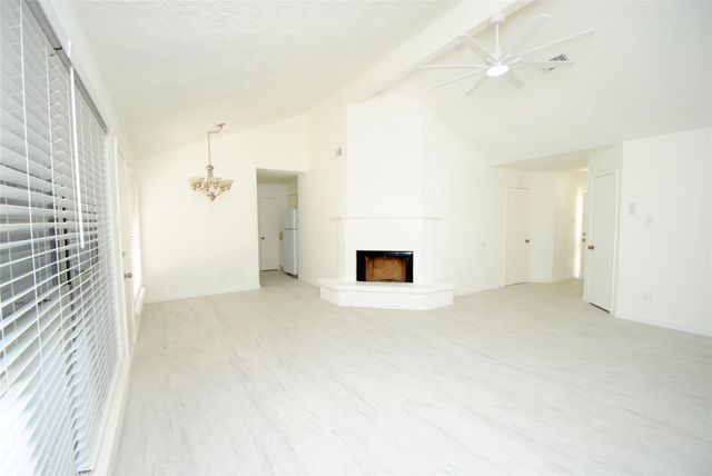 7010 Tara Drive, Richmond, TX 77469