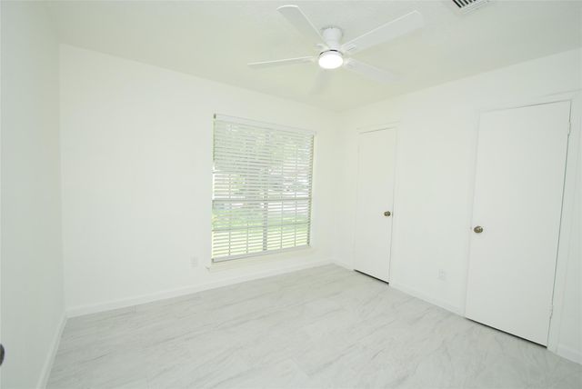 7010 Tara Drive, Richmond, TX 77469