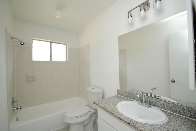 7010 Tara Drive, Richmond, TX 77469