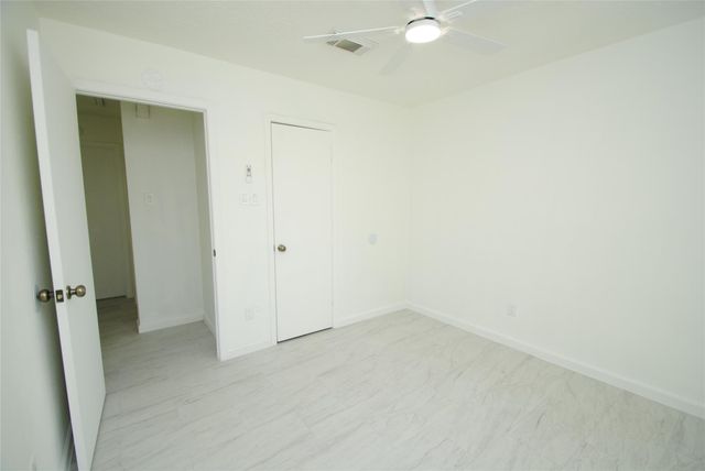 7010 Tara Drive, Richmond, TX 77469