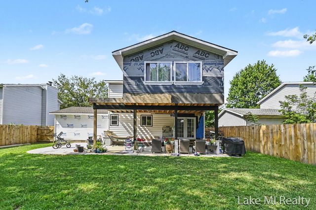 2119 Desoto Drive, Lansing, MI 48911