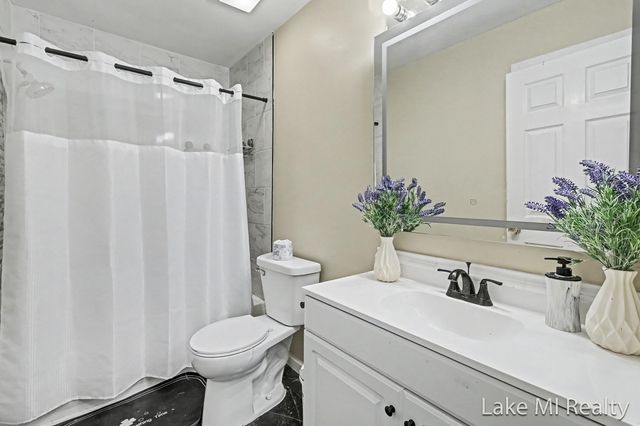 2119 Desoto Drive, Lansing, MI 48911