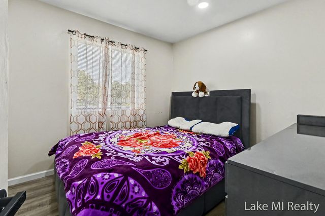 2119 Desoto Drive, Lansing, MI 48911