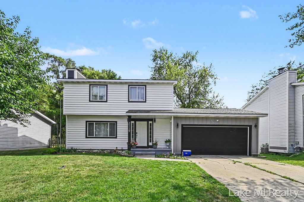 2119 Desoto Drive, Lansing, MI 48911
