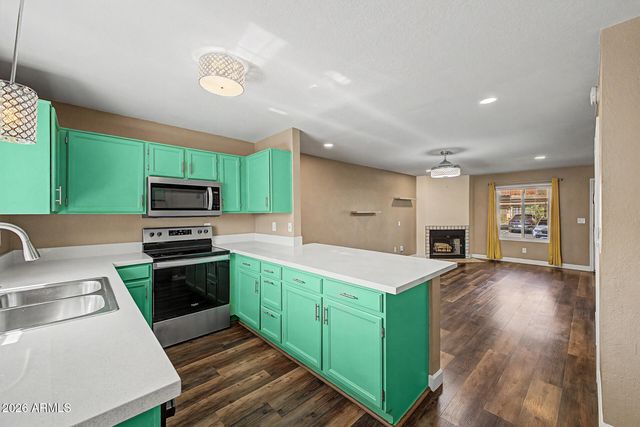 4901 E KELTON Lane 1030, Scottsdale, AZ 85254
