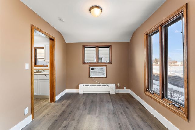 548 5th Avenue S, South Saint Paul, MN 55075