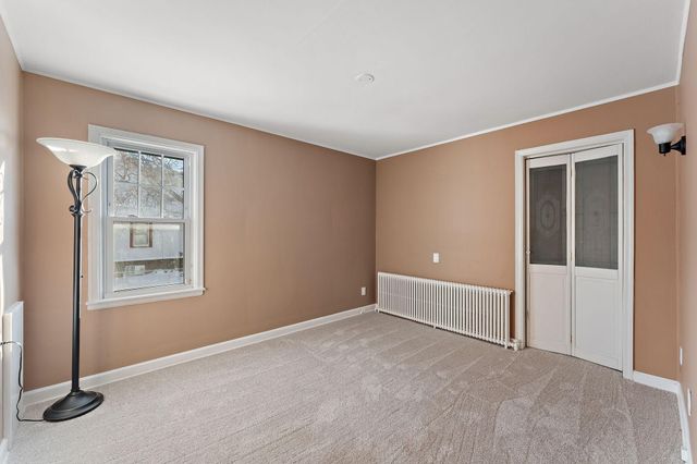 548 5th Avenue S, South Saint Paul, MN 55075