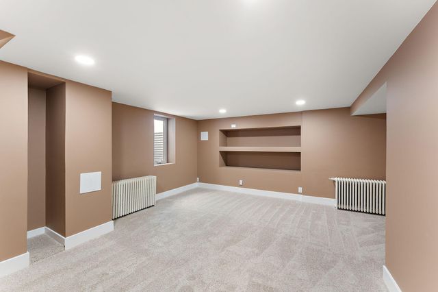 548 5th Avenue S, South Saint Paul, MN 55075