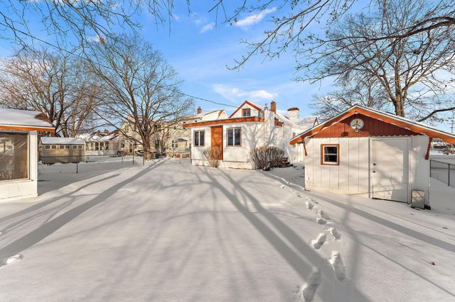 548 5th Avenue S, South Saint Paul, MN 55075