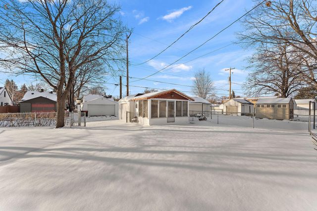 548 5th Avenue S, South Saint Paul, MN 55075