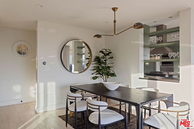 8430 Franklin Avenue, Los Angeles, CA 90069