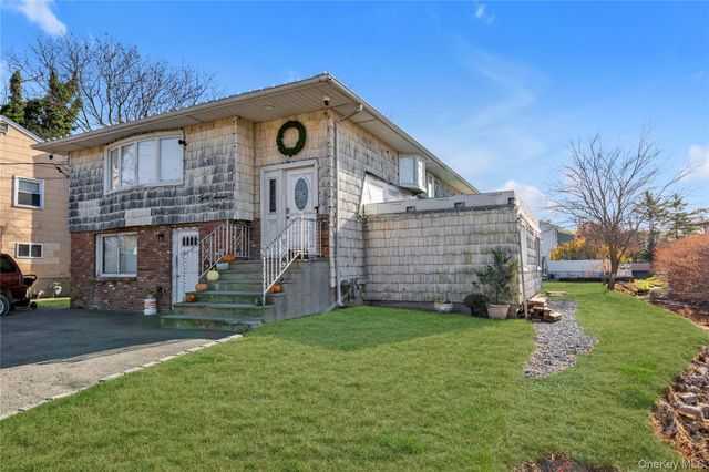 3740 waverly Avenue, Seaford, NY 11783
