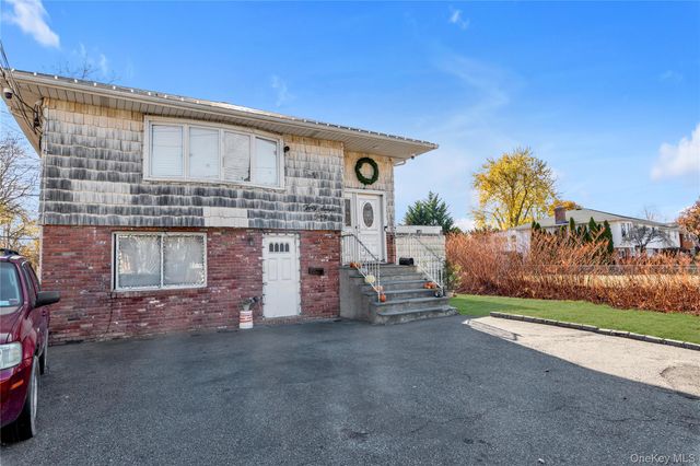 3740 waverly Avenue, Seaford, NY 11783
