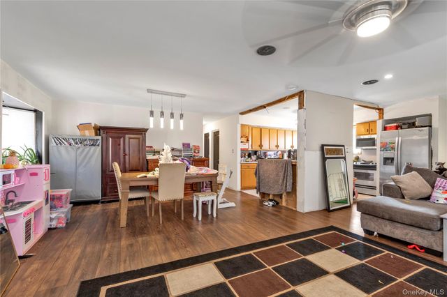 3740 waverly Avenue, Seaford, NY 11783