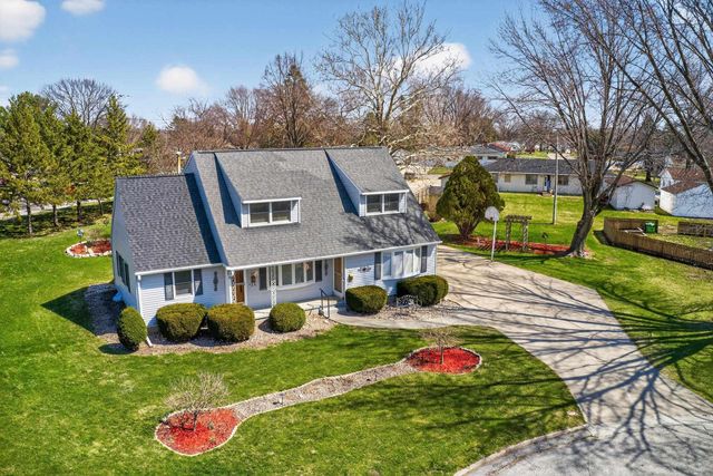 125-127 Wallace Place, Waterloo, IA 50702