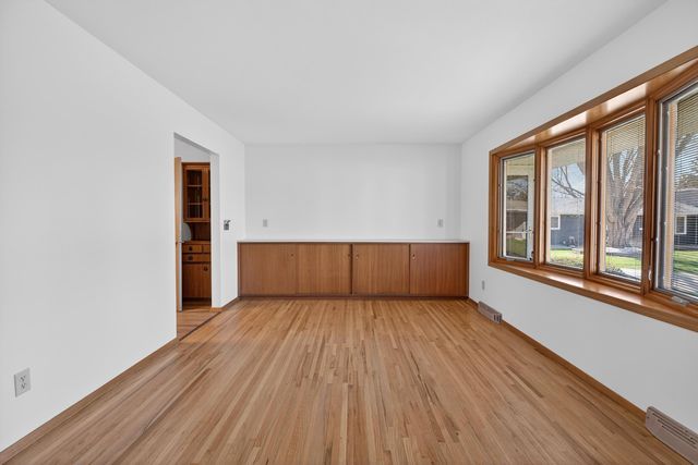 125-127 Wallace Place, Waterloo, IA 50702