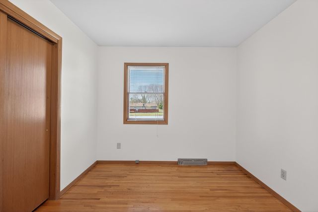 125-127 Wallace Place, Waterloo, IA 50702