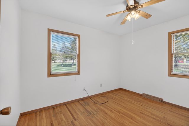 125-127 Wallace Place, Waterloo, IA 50702