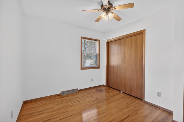 125-127 Wallace Place, Waterloo, IA 50702