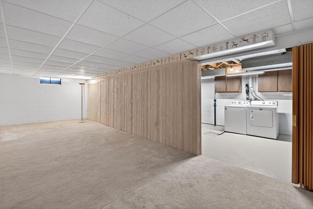 125-127 Wallace Place, Waterloo, IA 50702