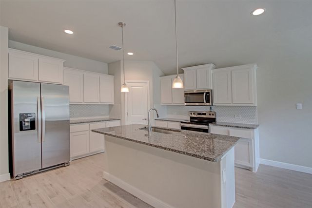 859 Waterford Way, Joshua, TX 76058
