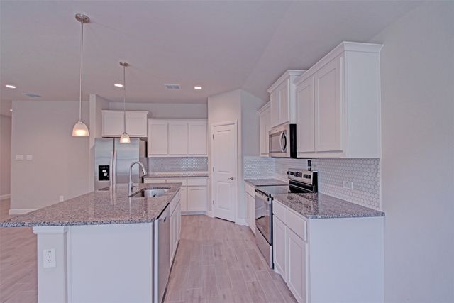 859 Waterford Way, Joshua, TX 76058