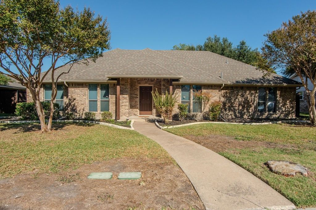 2113 Goldenrod Drive, Richardson, TX 75081