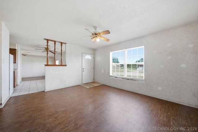 422 E 25th Street, Okmulgee, OK 74447