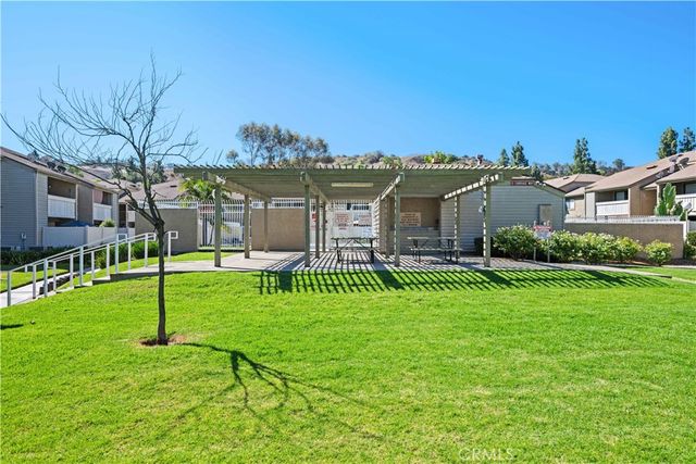23 Country Mile Road, Pomona, CA 91766