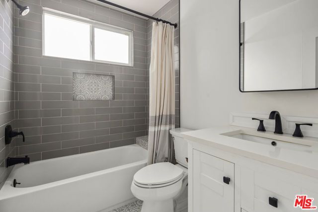 3778 May Street, Los Angeles, CA 90066