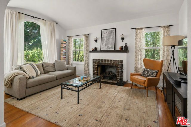 3778 May Street, Los Angeles, CA 90066