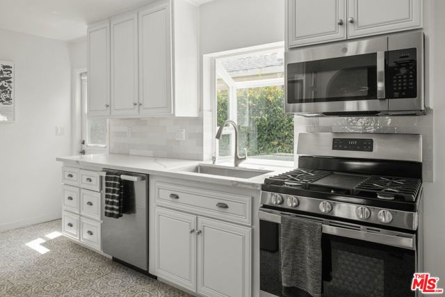 3778 May Street, Los Angeles, CA 90066