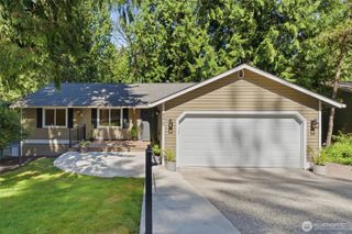 895 Highwood Drive SW, Issaquah, WA 98027