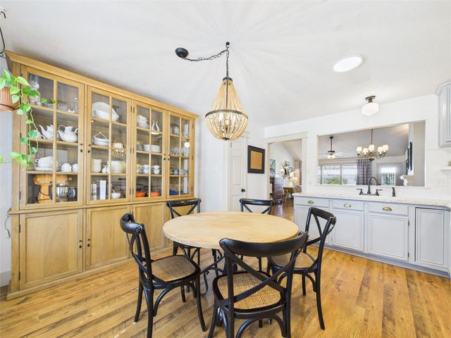 2824 Meadow Brook Court, League City, TX 77573