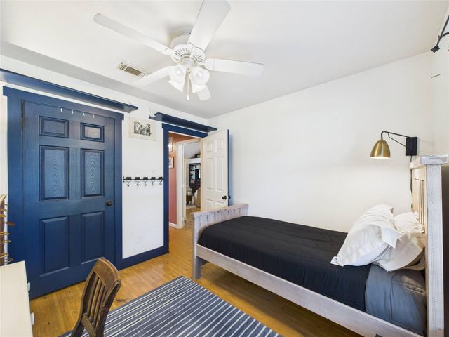 2824 Meadow Brook Court, League City, TX 77573