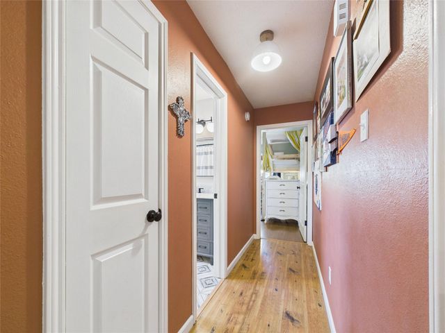 2824 Meadow Brook Court, League City, TX 77573