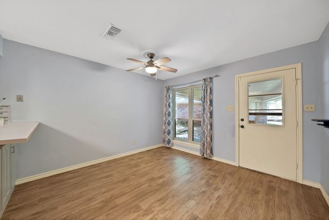 2812 Whisperwood Trail, Dalworthington Gardens, TX 76016