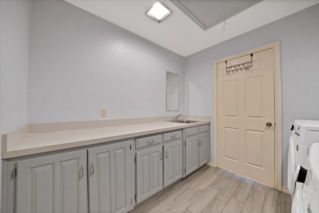 2812 Whisperwood Trail, Dalworthington Gardens, TX 76016