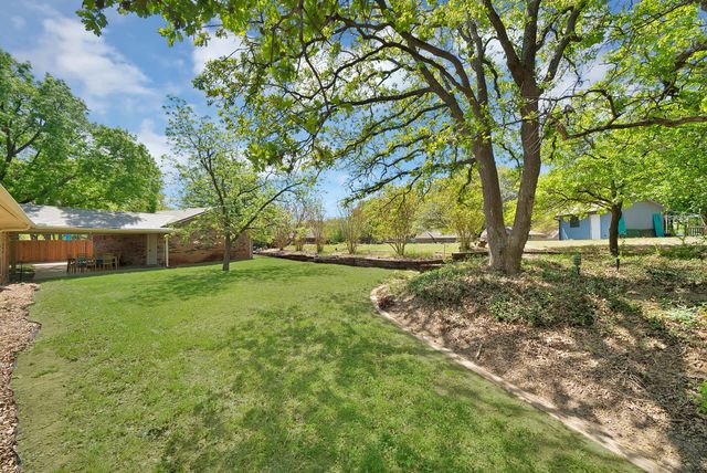 2812 Whisperwood Trail, Dalworthington Gardens, TX 76016