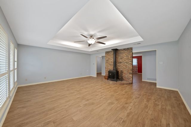 2812 Whisperwood Trail, Dalworthington Gardens, TX 76016