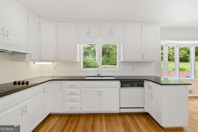 4670 Windsor Drive SW, Smyrna, GA 30082