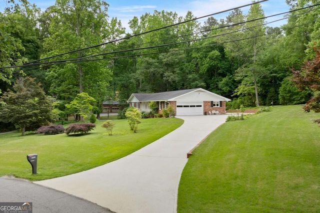 4670 Windsor Drive SW, Smyrna, GA 30082
