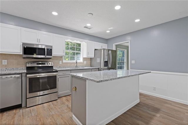594 Kingston Lane, Conyers, GA 30012