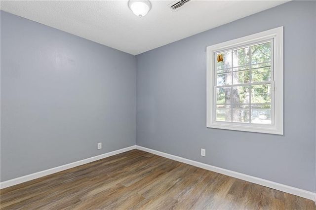 594 Kingston Lane, Conyers, GA 30012