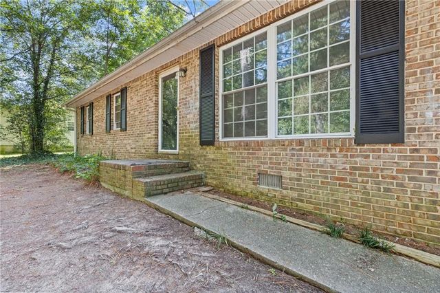 594 Kingston Lane, Conyers, GA 30012