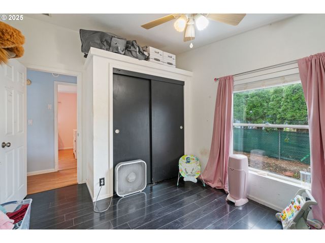 1655 S ELM St 302, Canby, OR 97013