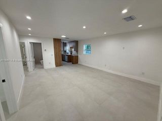 328 NE 57th St, Miami, FL 33137