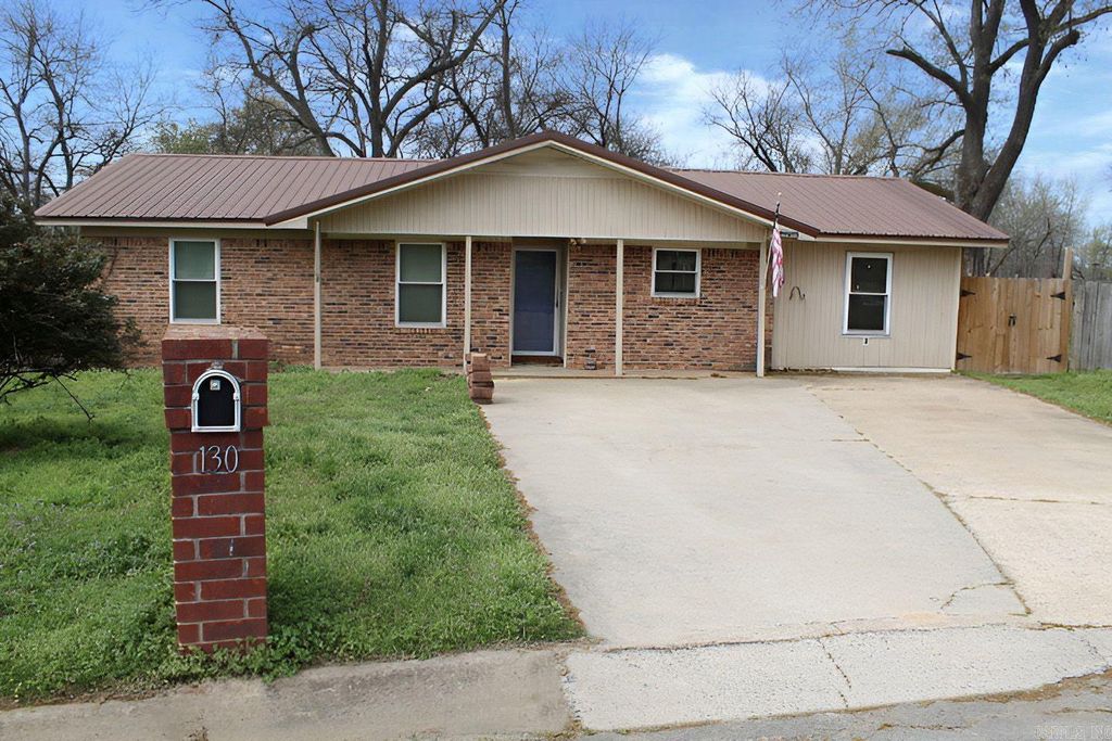 130 Karen Cove, Jacksonville, AR 72076