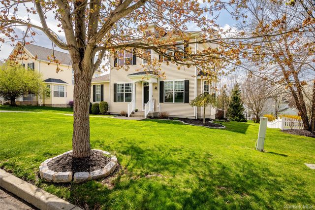 19 Bayberry Street, Hopewell Junction, NY 12533